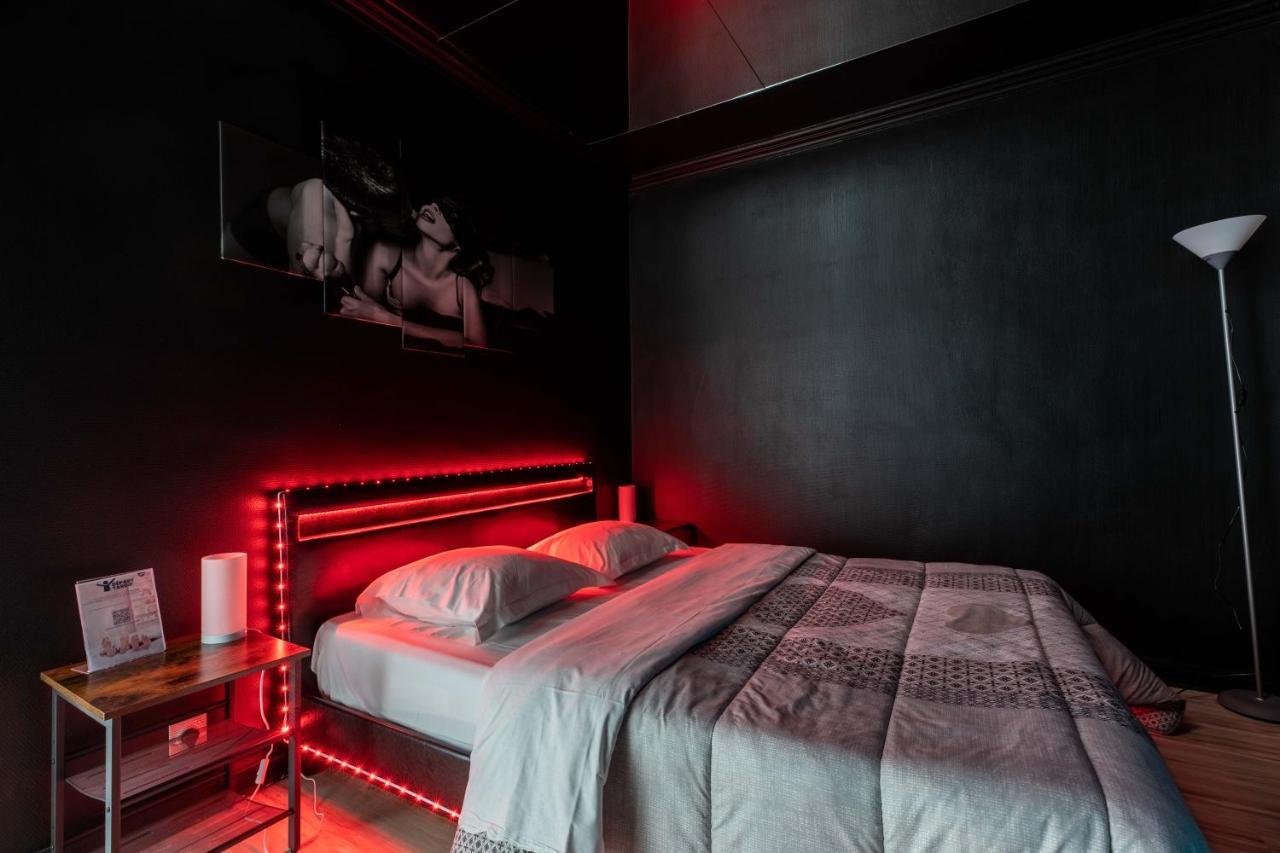 Love Room Ou Pas ! Chamalières Eksteriør billede